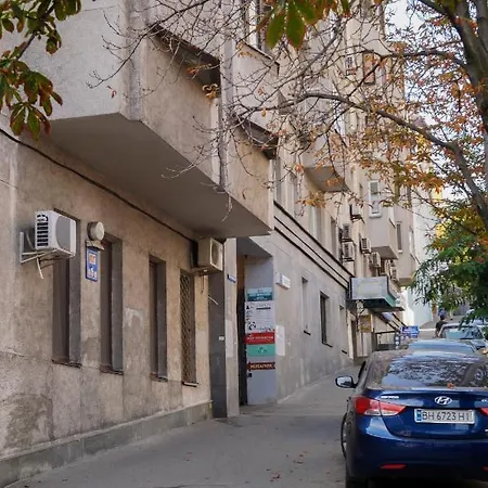 Apartment Triokhsviatytelskaya Street 3 Kyiv Exterior photo