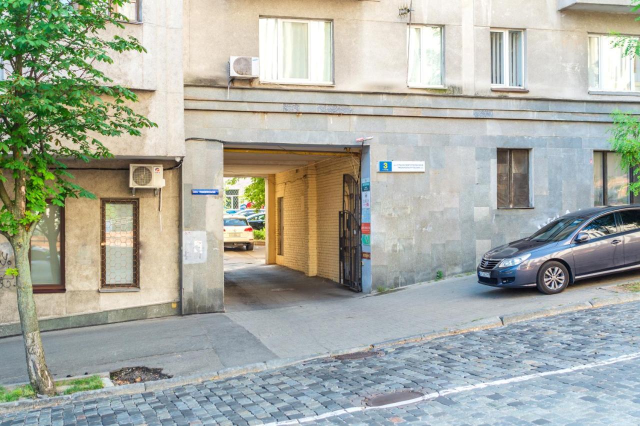 Apartment Triokhsviatytelskaya Street 3 Kyiv