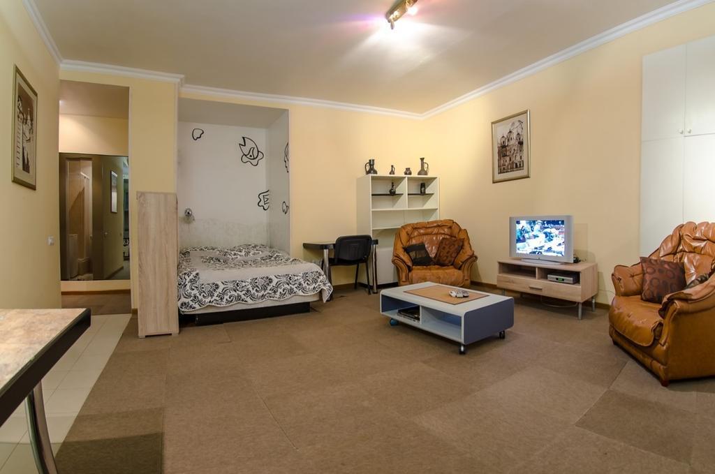 Triokhsviatytelskaya Street 3 * Kyiv